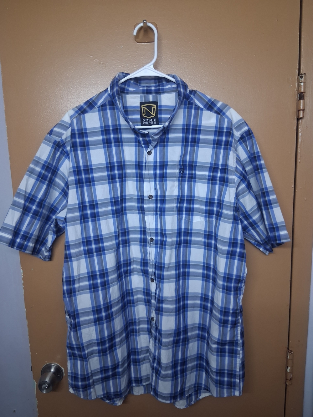 Noble Outfitters XL Blue Plaid Short-Sleeve Shirt